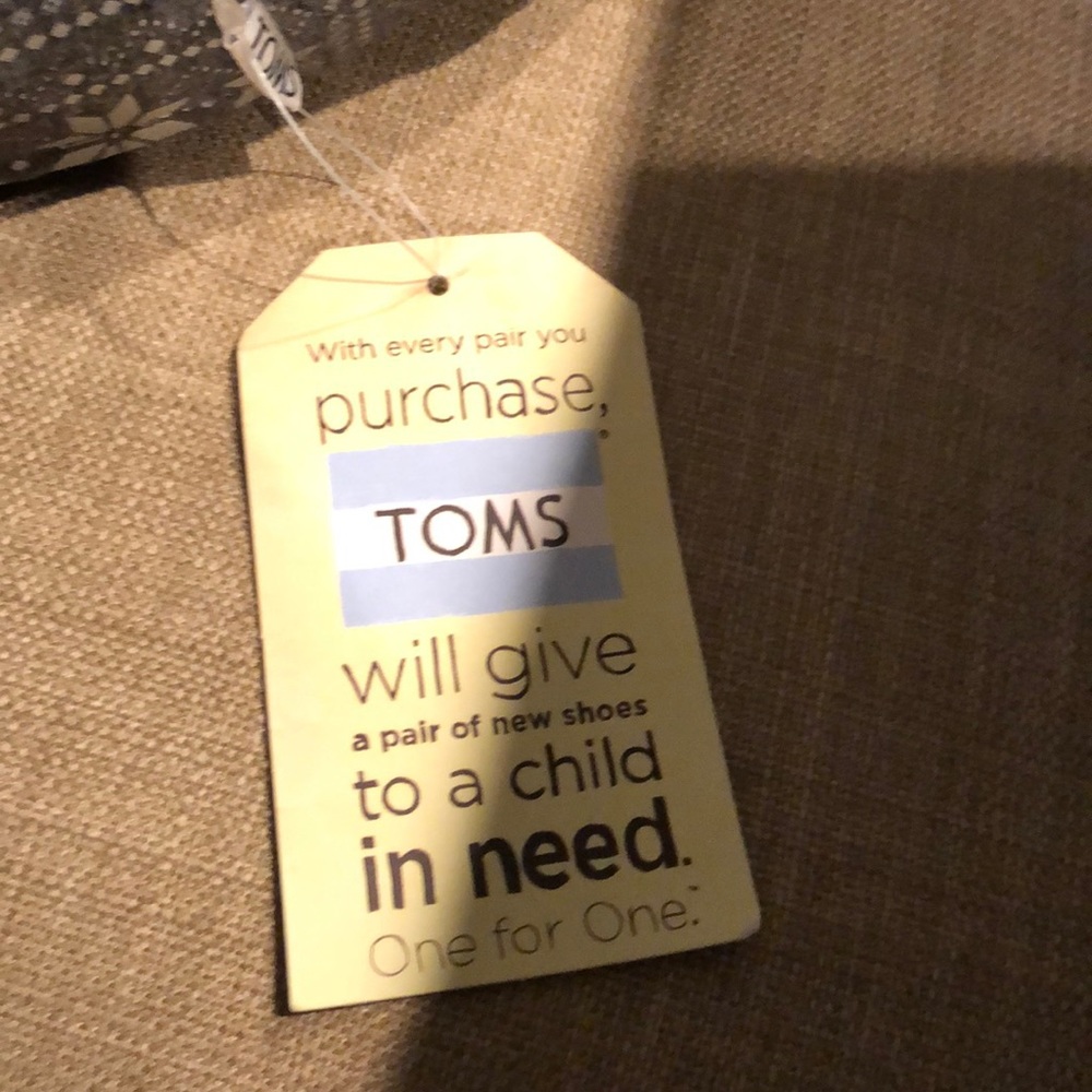 Women’s shoes brand new TOMs - Picture 7 of 7